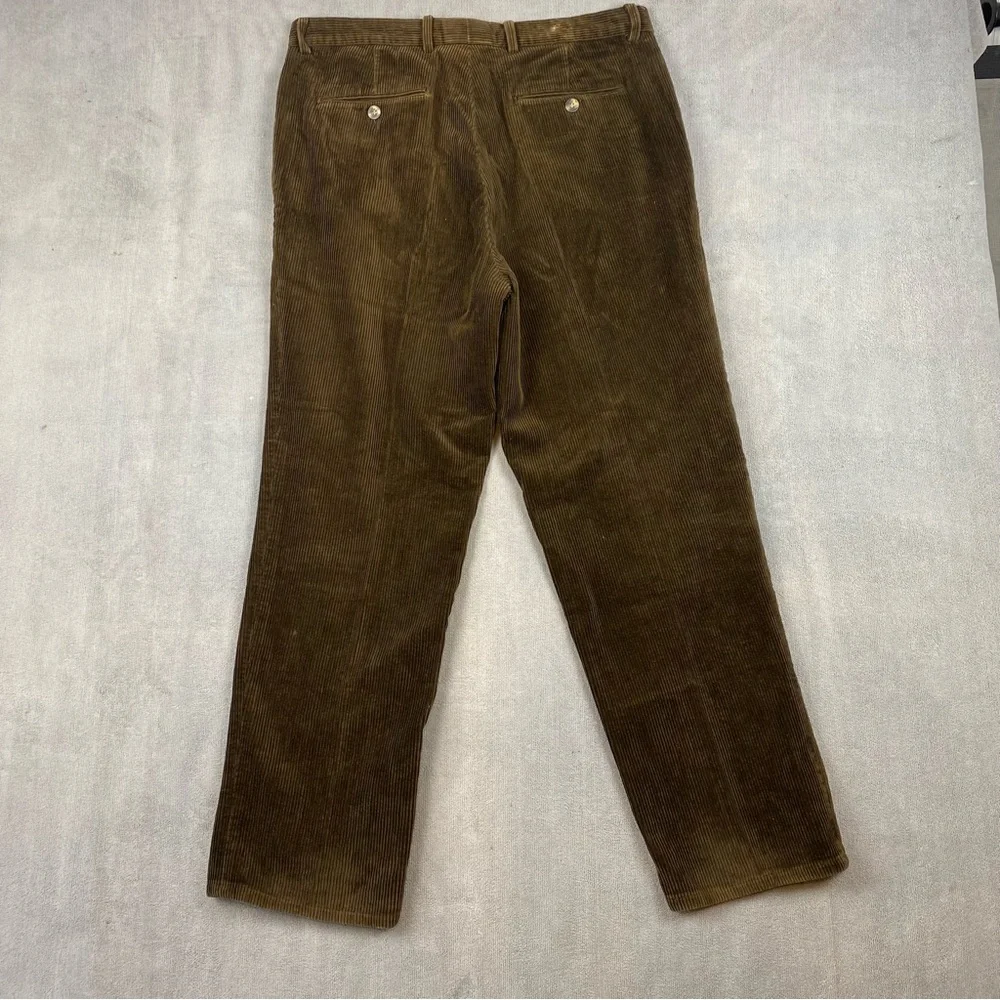 Baracuta Brown Flat Front Corduroy Pants in men's size 38x32 (actual 38x31)